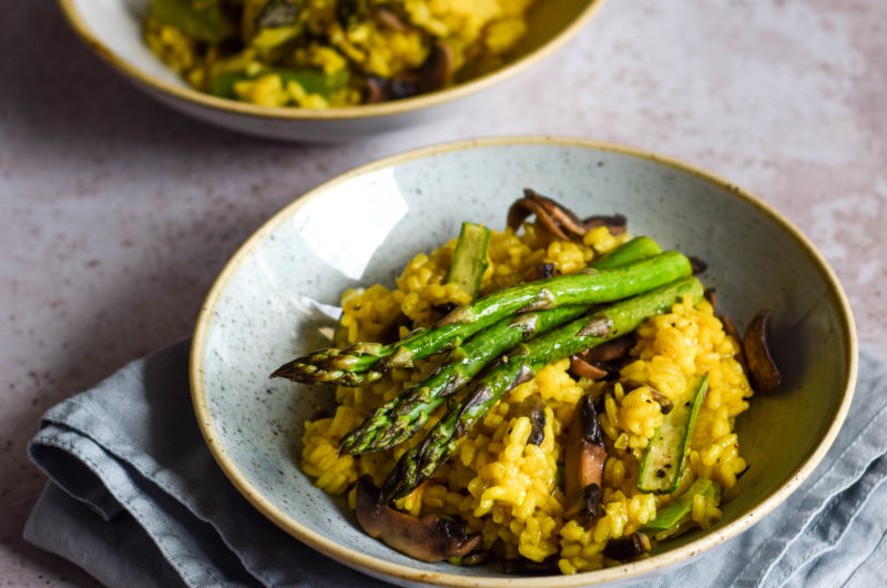 Risotto ze szparagami i pieczarkami