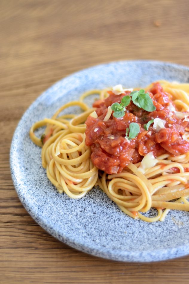 sos pomidorowy do spaghetti
